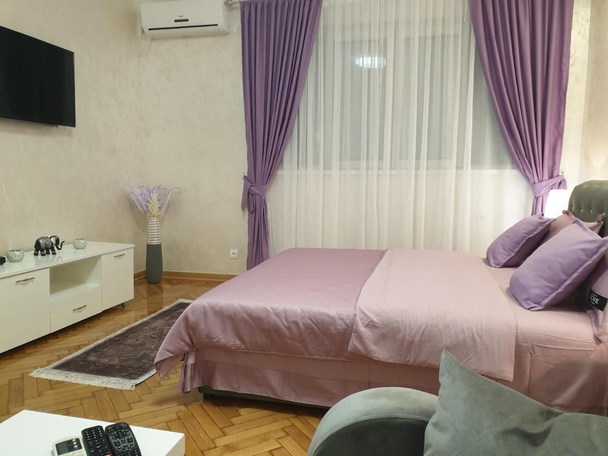 Elena Lux Appartement Belgrado Buitenkant foto